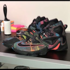 LeBron 13 “Akronite”
